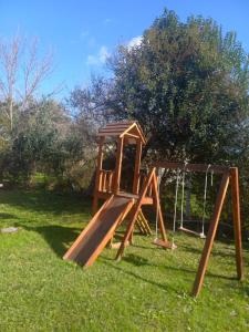 Cabaña de Don Alfonso con parque y parrilla