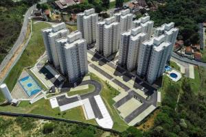 Apto Novo Próx Shopping Poços MG