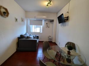 Departamento céntrico a media cuadra de Av San Martín - Ubicación privilegiada