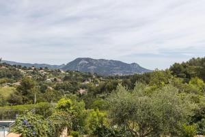 Villas Ollioules, au coeur de la pinede, proche de la mer : photos des chambres