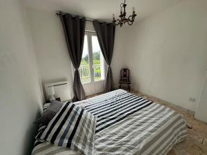 Villas Ollioules, au coeur de la pinede, proche de la mer : photos des chambres