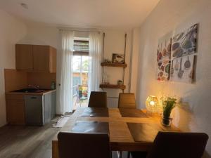 FeWo Nietleben mit 2Schlafzimmer & Balkon