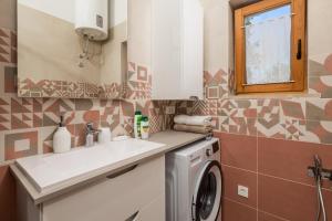 Blue n Green & Sun inbetween