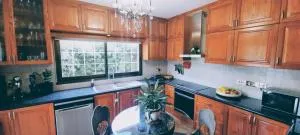 Salty Sunset Holiday Home - Lemesos