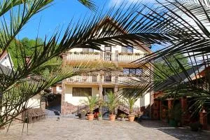 Pensiunea Adolescenta - Comăneşti