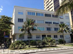 Na Praia, com Terraço e Jardim- Leblon 2 suítes