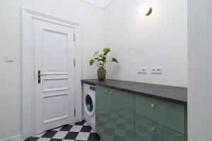 3-Bedroom Apartment - Rejtana 10