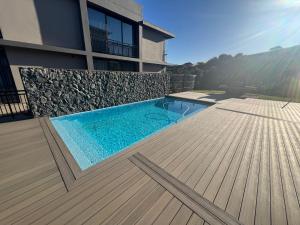 Zimbali Lakes Boulevard Edge