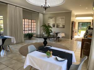 The Leslie Executive Hotel