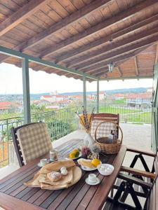 Traditional maisonette just 15 from Kalamata