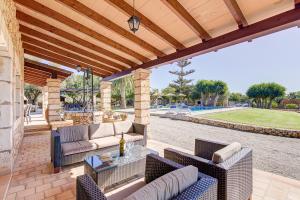 Finca Can Bosco by Rentallorca