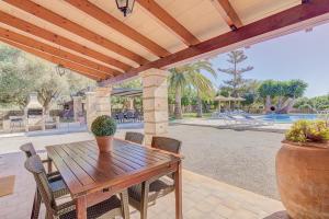 Finca Can Bosco by Rentallorca