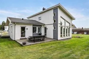 Villa, Norrköping - Karlshov