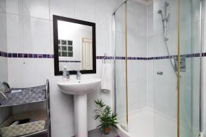Immaculate Condition 3 Bed En-Suite Refurbished House