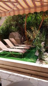 Duplex 3 rooms apartment with garden and garage near to beach