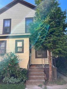 Coastal house 2 bedroom walk to the falls