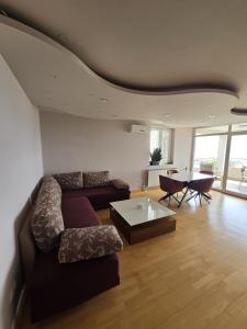 Sunny Day self check in