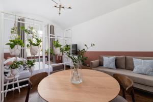 2-Bedroom Apartment - Rejtana 10