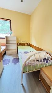 Słońce i Woda - 2 domki nad brzegiem jeziora Śniardwy z własnym pomostem, zejściem do wody i przecudnym widokiem na jezioro