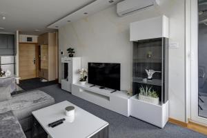 Lux Mila with Free Private parking