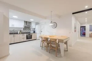 Amplio Apartamento Cerca Centro Histórico y Turia 5pax 2 Bath - Paterna