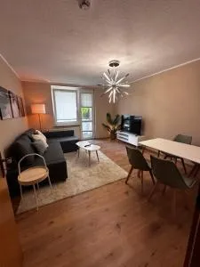 3-Zimmer Ferienunterkunft inkl Parkplatz und Balkon, mit Nähe zum See - Kolonie Scholz