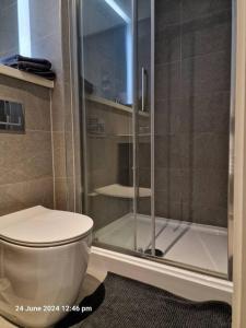 Spacious 1 Bedroom in Luton