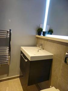 Spacious 1 Bedroom in Luton