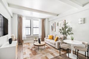 73-406 New 1BR 1Bth UWS Doorman Gym - 4-star hotels in New York