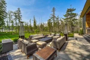 Chic Bellaire Home with Outdoor Kitchen on Clam Lake - Rapid City