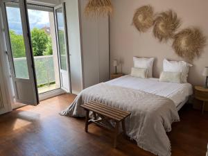 Appartements Chez Louisa-Maria : Appartement 3 Chambres