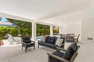 Oynx House & Jade House at the Gemma - 2 Amazing Homes Steps to Clearwater Beach