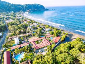 Beach Break Resort & CR Surf Camp