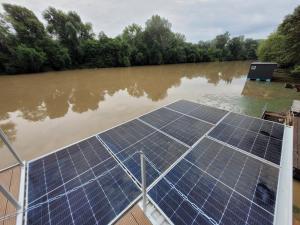 Bodrogpart Úszóház Tokaj