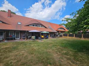 Am alten Gutshaus Losentitz