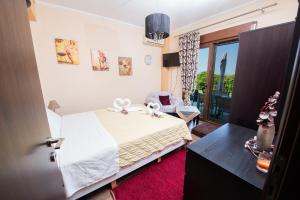 Olympus Sea View Apartment.