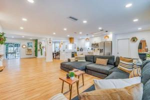 Fox Garden-Heated Pool-Spa- Boho-Downtown & Beach