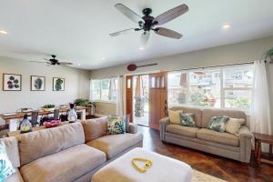 The Palm House at Princeville