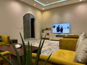 شقة ارضية بمدخل مستقل غرفة وصالة النرجس 2