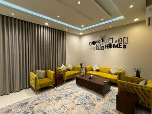 شقة ارضية بمدخل مستقل غرفة وصالة النرجس 2