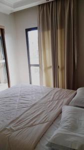 شقة فندقية داخل بيفرلي هيلز الشيخ زايد رقم هاتف صفر صفر اتنين صفر واحد واحد صفر اتنين اربعه ثلاثه صفر 222