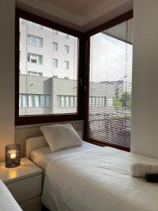Apartment A l Modern Stay with Parking