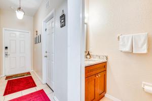 Davenport Retreat with Resort Perks, 9 Mi to Disney!