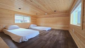 Cabins with a Mountain view 4A