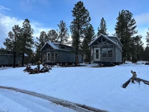 Cabins with a Mountain view 5A