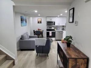 Beautiful Comfy Guest Suite in West EDM - Stony Plain