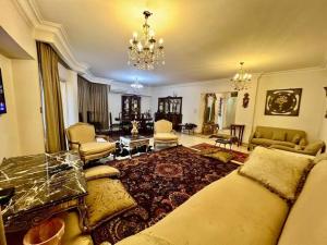 بارقي موقع بجوار مطار القاهرة الدولي