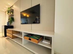 Guarapari Enseada azul! Apto de luxo com Piscina,Beira mar