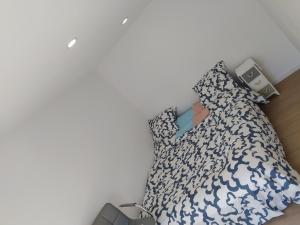 B&B / Chambres d'hotes Locatif gare Lille Europe Souvenir : photos des chambres