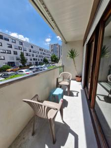 Appartements Vaste studio 10 min ORLY 20 min Paris by RER B : photos des chambres